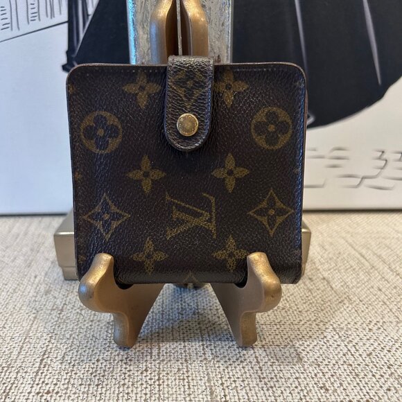 Louis Vuitton Handbags - Louis Vuitton Juliette Wallet